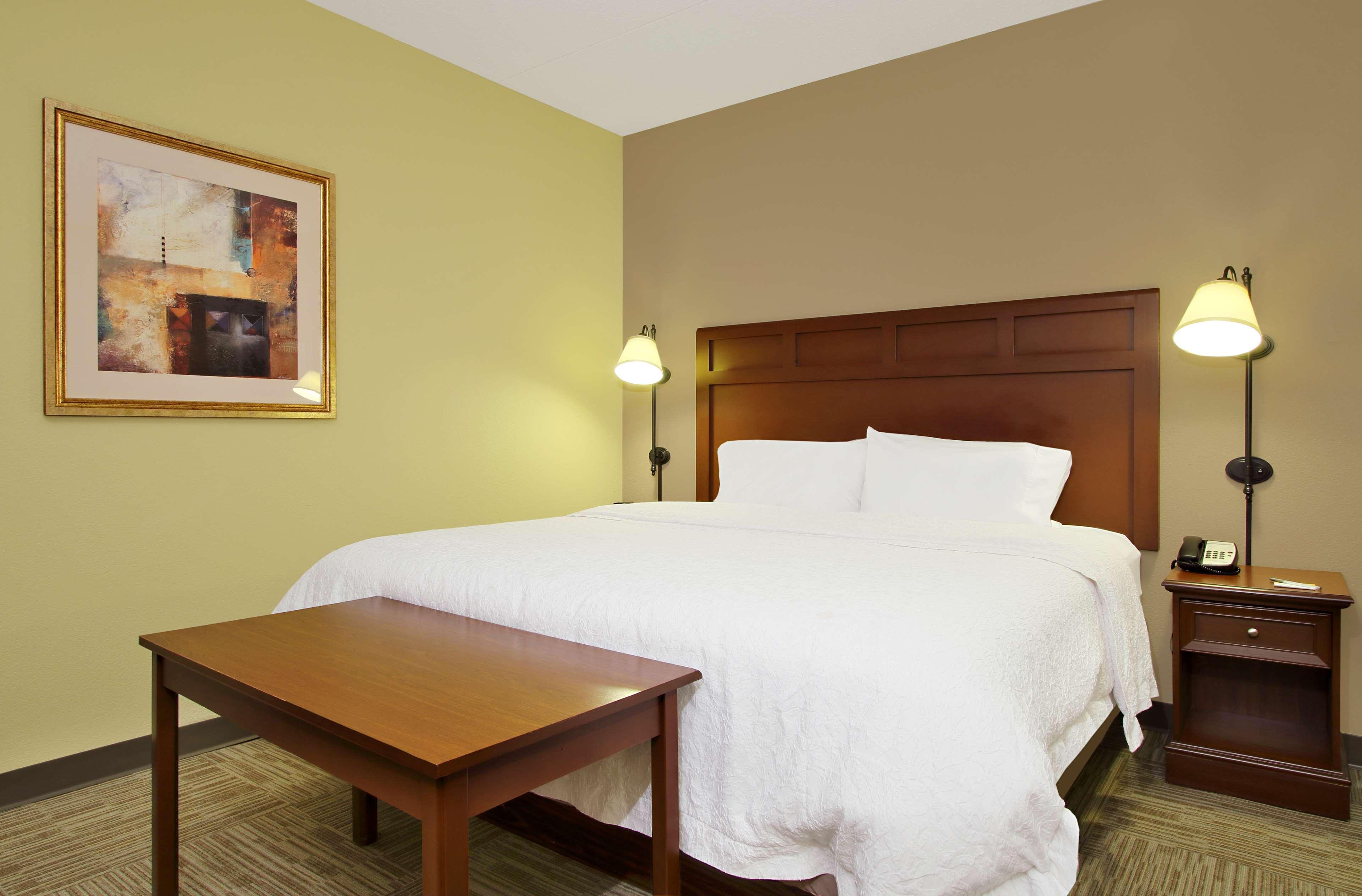 Hampton Inn & Suites Madisonville Buitenkant foto