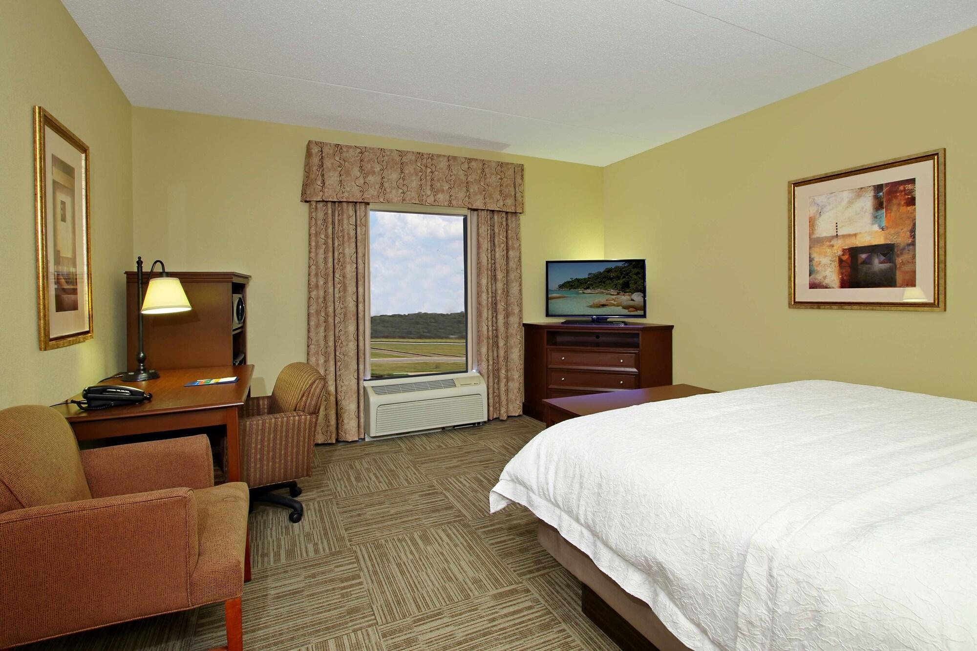 Hampton Inn & Suites Madisonville Buitenkant foto