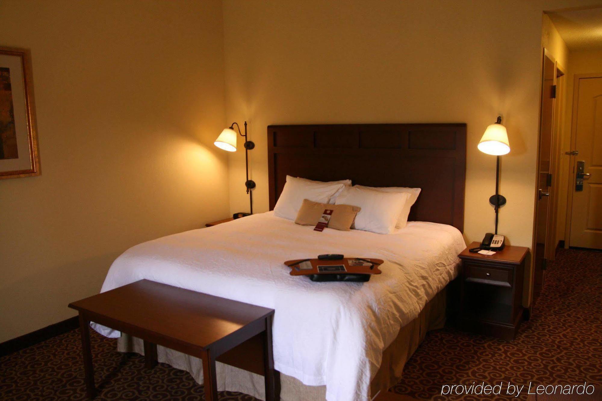 Hampton Inn & Suites Madisonville Buitenkant foto