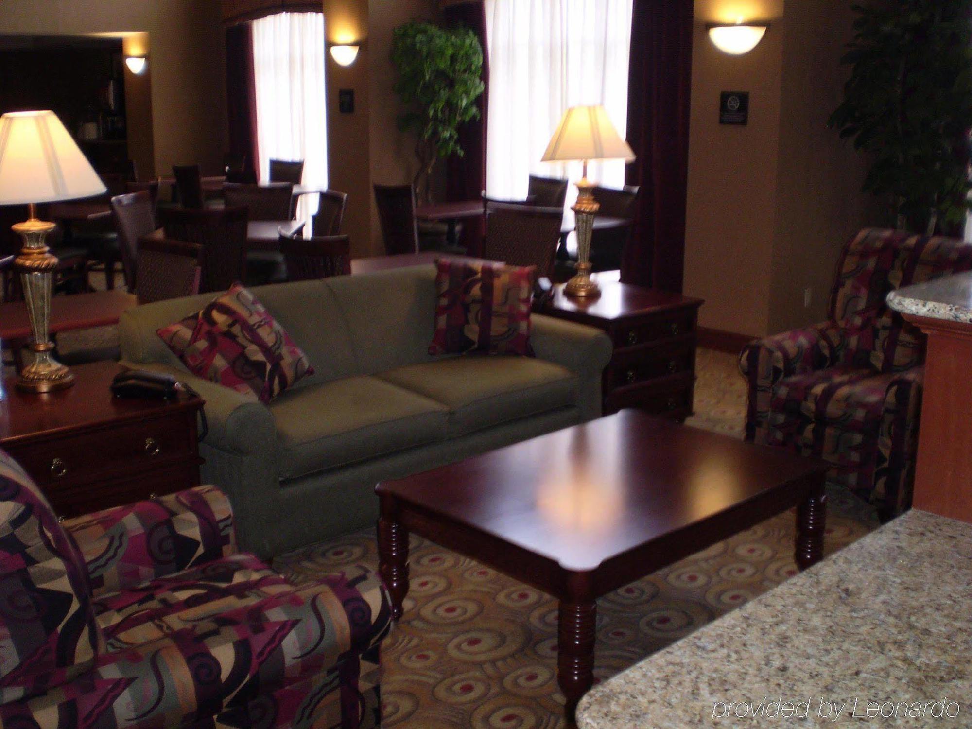 Hampton Inn & Suites Madisonville Buitenkant foto